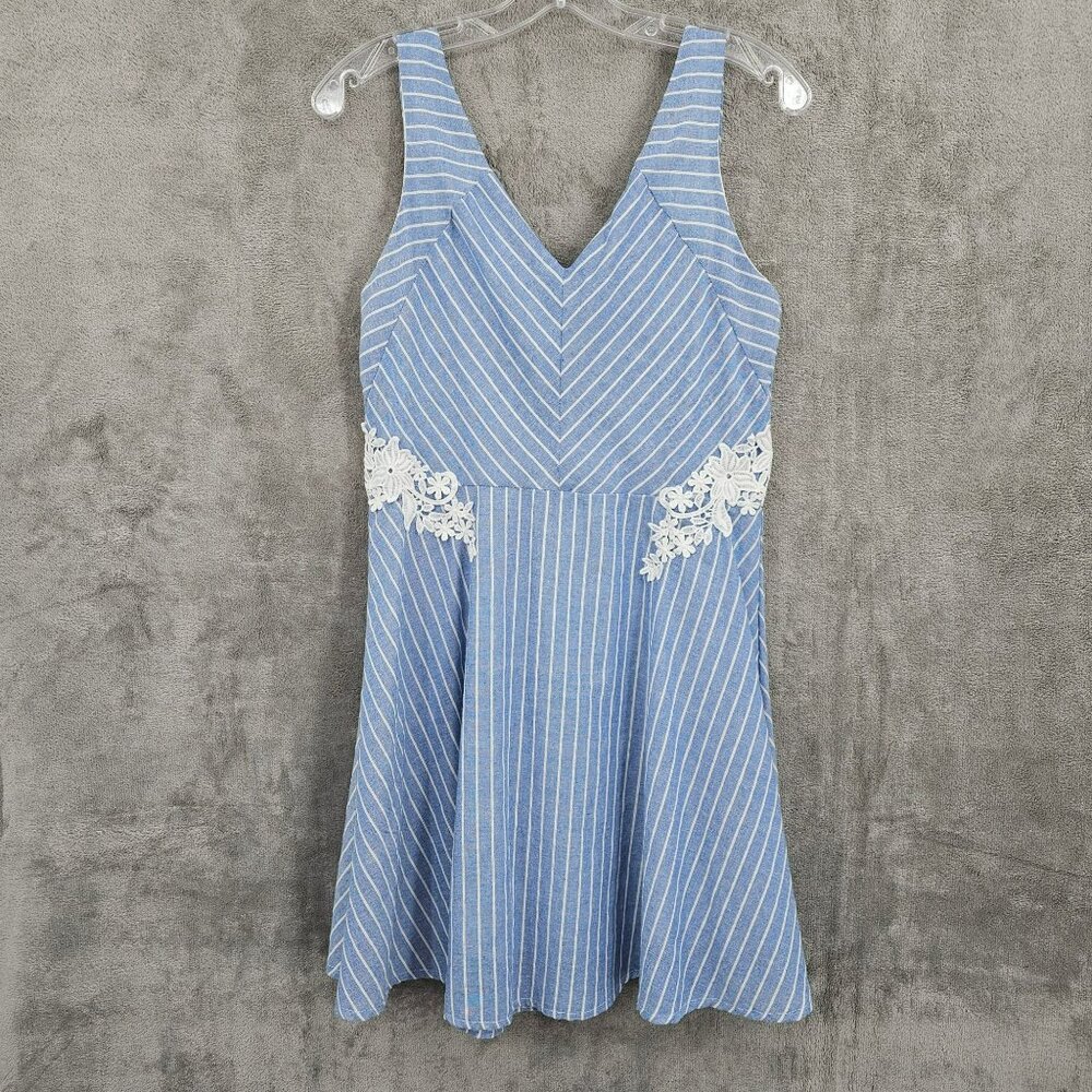Francescas Mi Ami Dress M Blue White Stripe Cutout Tie Back Fit N Flare Applique